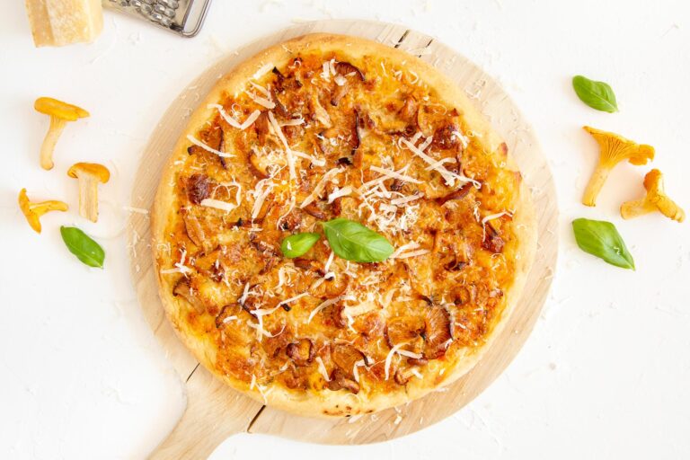 chanterelle pizza