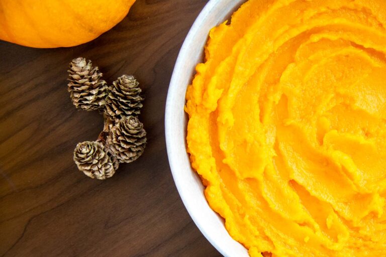 pumpkin puree and pumpkin spice syrup